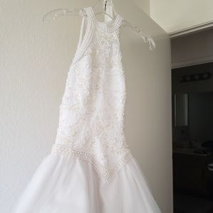 Wedding dress